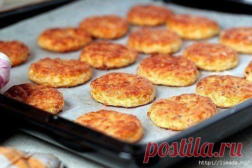 супер-печенье с беконом и сыром.
