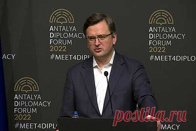 Кулеба указал на дипломатическую загадку в вопросе передачи Украине истребителей. Глава МИД Украины Дмитрий Кулеба указал на дипломатическую загадку в вопросе передачи Киеву истребителей. По его словам, с одной стороны, сделать это готовы все, однако в итоге ничего не происходит. «Это напоминает мне другую игру — в пинг-понг», — констатировал глава МИД.