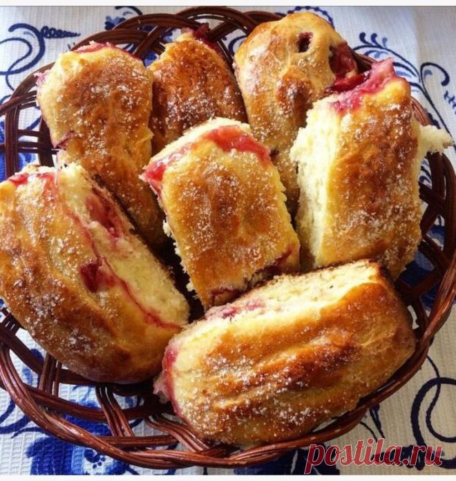 Пирожки со сливами - Простые рецепты Овкусе.ру