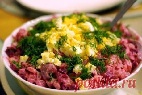 Салат из свеклы и селедки без майонеза | Печем и варим