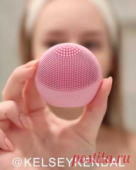 FOREO Russia в Instagram: «Парни не поймут, но девчонки точно знают. Уход за кожей дело кропотливое и очень долгое. @kelseykendal показывает свой ежедневный уход.…» 3,474 отметок «Нравится», 152 комментариев — FOREO Russia (@foreo_ru) в Instagram: «Парни не поймут, но девчонки точно знают. Уход за кожей дело кропотливое и очень долгое.…»
