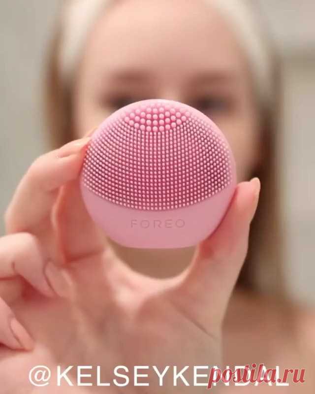 FOREO Russia в Instagram: «Парни не поймут, но девчонки точно знают. Уход за кожей дело кропотливое и очень долгое. @kelseykendal показывает свой ежедневный уход.…» 3,474 отметок «Нравится», 152 комментариев — FOREO Russia (@foreo_ru) в Instagram: «Парни не поймут, но девчонки точно знают. Уход за кожей дело кропотливое и очень долгое.…»