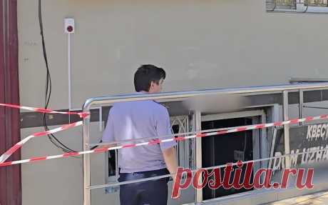 СК назвал причину пожара на квесте в Махачкале. Пожар на хоррор-квесте в Махачкале произошел из-за воспламенения емкости с бензином, сообщила пресс-служба Следственного комитета в телеграм-канале.