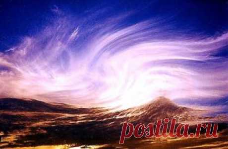 КОСМИЧЕСКИЙ ВЕТЕР. « … ТЫ В ОЧЕРЕДНОЙ раз спрашиваешь: какая я? Отвечаю со всею откровенностью; правда, не совсем уверена в том, что тебя не шокирует переписка с тем, что в материальном мире ( на планете Земля ) не принято считать человеком. Да, в понимании людей тело без души- покойник. А душа без тела? Не знаю что, но уж точно не человек. А бы могла сколько угодно разубеждать тебя, сказав, что человек- не только е