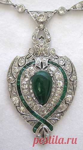 Fine Art Deco Platinum Diamond & Emerald Necklace