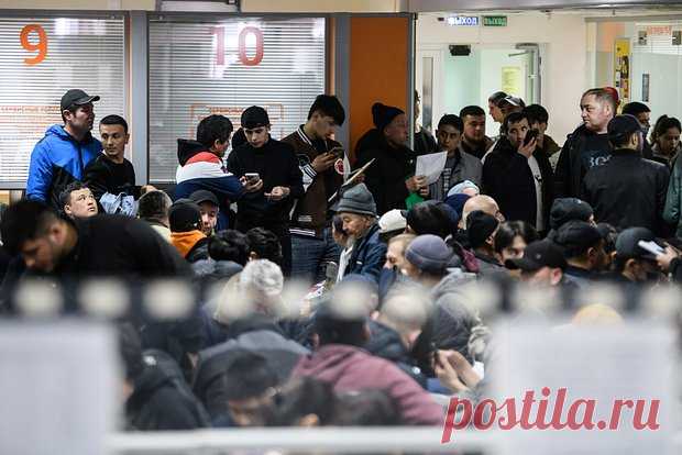 23-10-25--Медведев жестко высказался о мигрантах-ПОСЛЕ ОКОНЧАНИЯ РАБОТЫ-