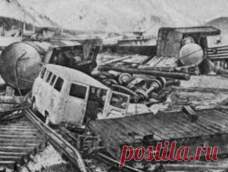 Рассекреченная история. Курильское цунами 
Курильское цунами 1952 года - одно из крупнейших в двадцатом столетии. В ночь с 4 на 5 ноября в Тихий океан был смыт город Северо-Курильск, в котором проживало около шести тысяч человек, и несколько …
