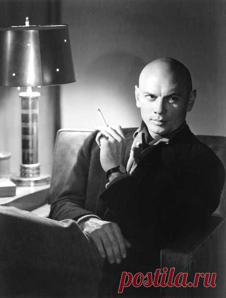 Юл Бриннер, 11 июля, 1920
 • 10 октября 1985
