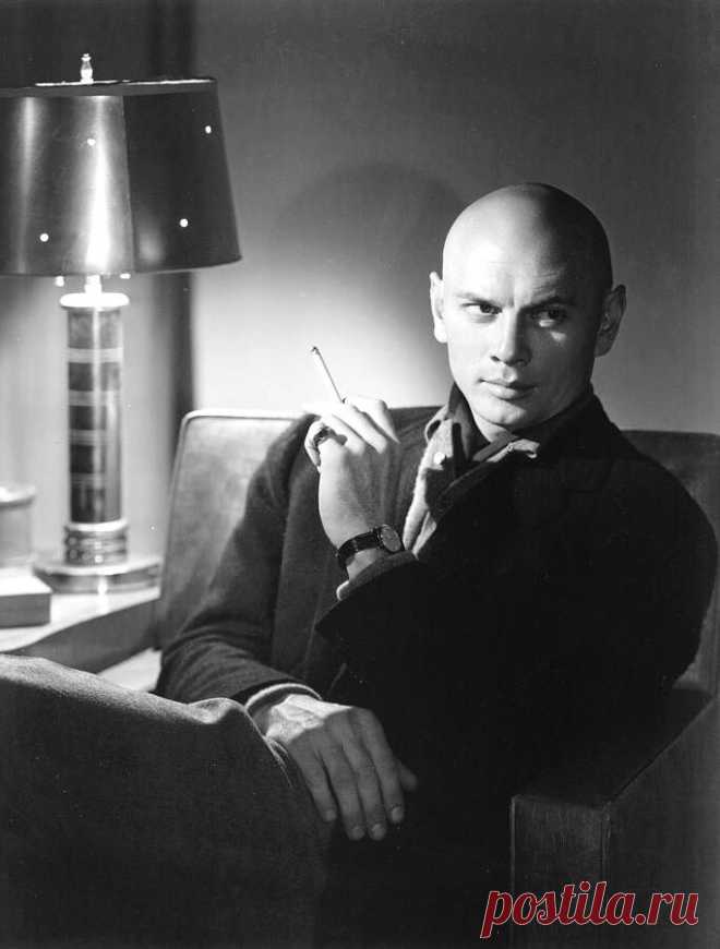 Юл Бриннер, 11 июля, 1920
 • 10 октября 1985