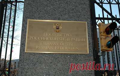 В посольстве РФ заявили о готовности США поставлять Украине самое опасное оружие. В дипмиссии отметили, что Соединенные Штаты идут на такие меры ради контрнаступления