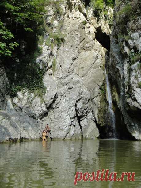 Агурский водопад. Адлер. 2012 год