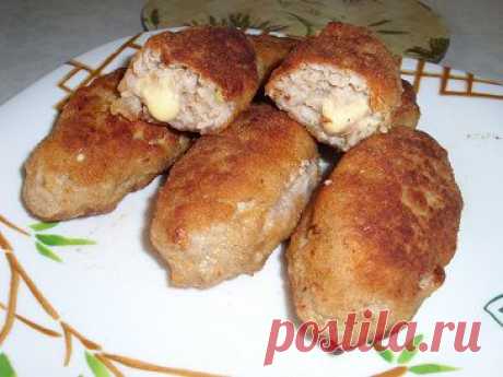 Колбаски из фарша с сыром