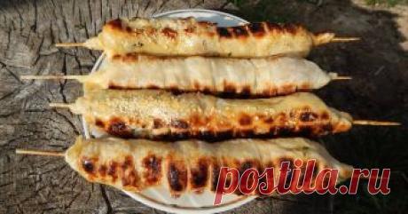 Хачапури на шпажках Автор рецепта Екатерина Климова Хачапури на шпажках - пошаговый рецепт с фото.