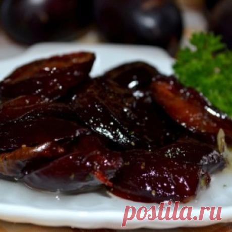 Вяленая карамельно -чесночная слива для длительного хранения.