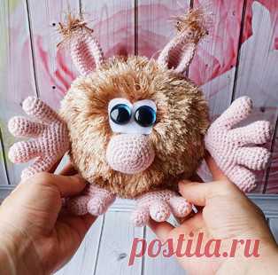 Домовёнок Нафаня амигуруми. Схемы и описания для вязания игрушек крючком! Бесплатный мастер-класс от Марии Галимзяновой по вязанию домовёнка по имени Нафаня. Для изготовления вязаного крючком домового автор использовал пряжу…