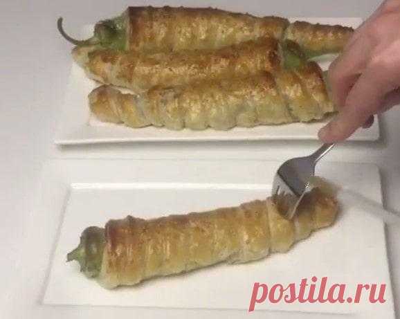 Аппетитная и быстрая закуска — перцы в тесте с нежной начинкой