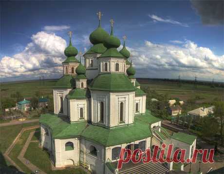 Красивейшие храмы России