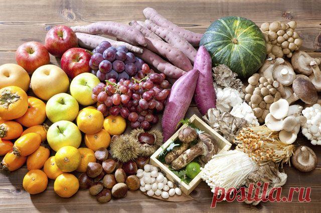 Как обмануть желудок? У вегетарианства есть плюсы и минусы Пришло лето, а значит мы стали употреблять больше фруктов и овощей. Многие и вовсе пробуют стать вегетарианцами и отказаться от котлет и отбивных. Ну а если серьёзно, вегетарианство давно является своеобразной философией.