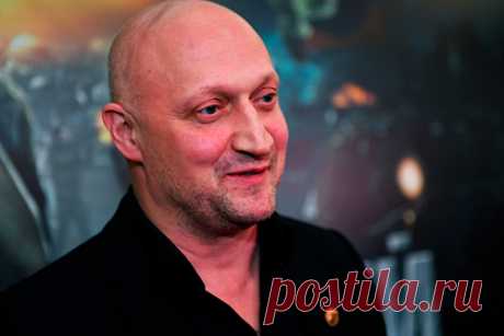 Гоша Куценко восхитился украинским городом. Российский актер Гоша Куценко высказался об облике Львова, восхитившись его архитектурой. Своим мнением об украинском городе артист поделился с изданием «Москвич Mag». После службы в армии актер переехал в Москву, куда его отца перевели по работе. Семье предложили расположиться в квартире на Тверской улице.