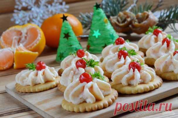 Закуска на крекерах с крабовыми палочками - пошаговый рецепт с фото на Повар.ру