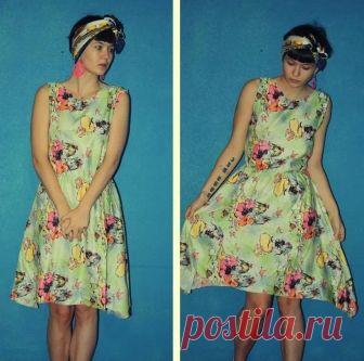 Как сшить платье своими руками быстро и просто Как сшить летнее платье своими руками
Летнее платье шить несложно. Стандартный крой будет выглядеть эффектно, если выберете яркую цветную ткань.
Вот как сшить платье своими руками быстро и просто:На т...