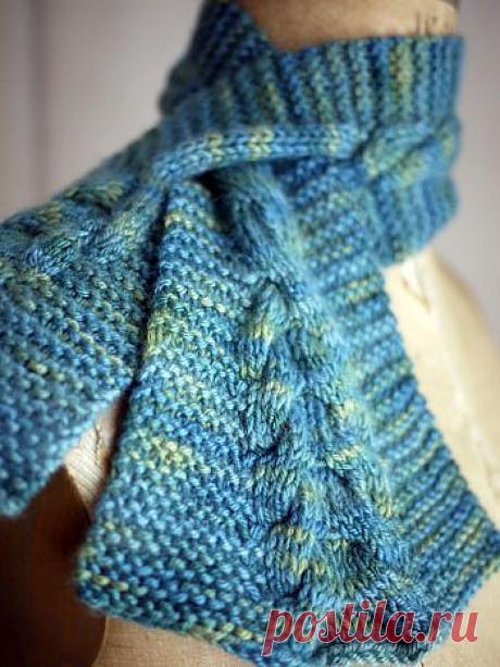 Шарф Cabled Keyhole.