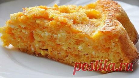 Тыквенная запеканка с манкой и творогом  Эта творожная запеканка прекрасно подходит и для детей, и для тех, кто любит десерты и не хочет лишних калорий. В ней прекрасный баланс составляющих для диетического питания. А еще она необычайно вкусная!  Состав:  Творог нежирный — 500 гр.  Сметана 10% — 100 гр.  Крупа манная — 100 гр.  Тыква — 150 гр.  Яйца куриные — 3 шт.  Фруктоза — 100 гр.  Масло сливочное — 5 гр для смазки формы. Приготовление:  1. Тыкву измельчить как можно м...
