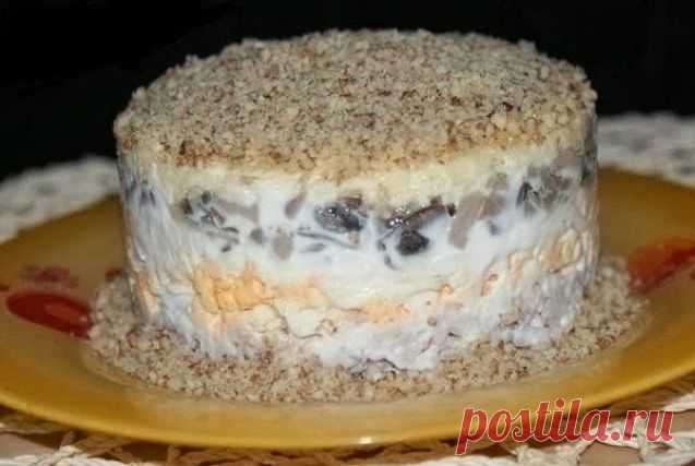 Салат с курицей и грецкими орехами - читать полностью »