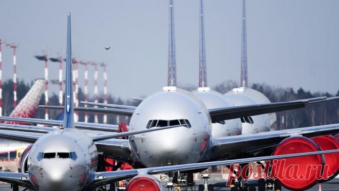 В аэропорту Шереметьево отменили 16 рейсов из-за ограничений. Из-за ограничений в московском аэропорту Шереметьево 14 рейсов "ушли" на запасные аэродромы, 16 отменено. Об этом сообщили в пресс-службе аэропорта. "Имеются корректировки в расписании полетов. 14 рейсов ушли на запасные ...