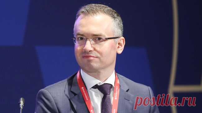 Правительство назначило замглавы Минфина Чебескова председателем РКФР
