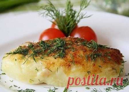 Картофельные зразы с луком и яйцом 

Ингредиенты 
-Картофель - 5 шт. 
-Яйцо - 3 шт. 
-Лук зелёный - 0,5 пучка 
-Молоко 
-Масло сливочное 
-Сыр твердых сортов - 30 гр. 
-Укроп 
-Мука 
-Соль 

Приготовление
Картофель отвариваем в подсоленной воде. Воду сливаем, картофель мнем с помощью толкушки. Затем добавляем подогретое молоко, 1 яйцо и хорошо перемешиваем. Картофельное пюре остужаем. 
2 яйца отвариваем и измельчаем. Зеленый лук мелко режем. Все соединяем, солим и перемеши...