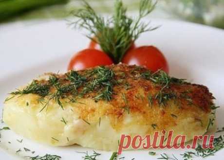 Картофельные зразы с луком и яйцом 

Ингредиенты 
-Картофель - 5 шт. 
-Яйцо - 3 шт. 
-Лук зелёный - 0,5 пучка 
-Молоко 
-Масло сливочное 
-Сыр твердых сортов - 30 гр. 
-Укроп 
-Мука 
-Соль 

Приготовление
Картофель отвариваем в подсоленной воде. Воду сливаем, картофель мнем с помощью толкушки. Затем добавляем подогретое молоко, 1 яйцо и хорошо перемешиваем. Картофельное пюре остужаем. 
2 яйца отвариваем и измельчаем. Зеленый лук мелко режем. Все соединяем, солим и перемеши...