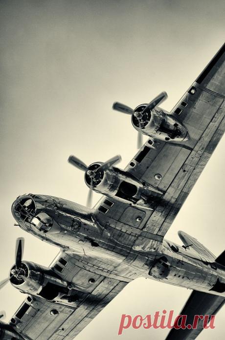 Boeing B-17 | Aviation