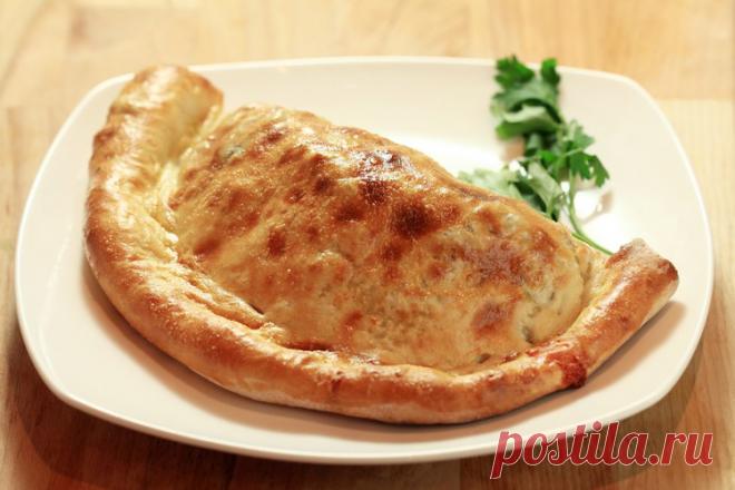 Кальцоне с фаршем и грибами Благодаря такой технологии приготовления начинка становится еще вкуснее, сочней и ароматней.