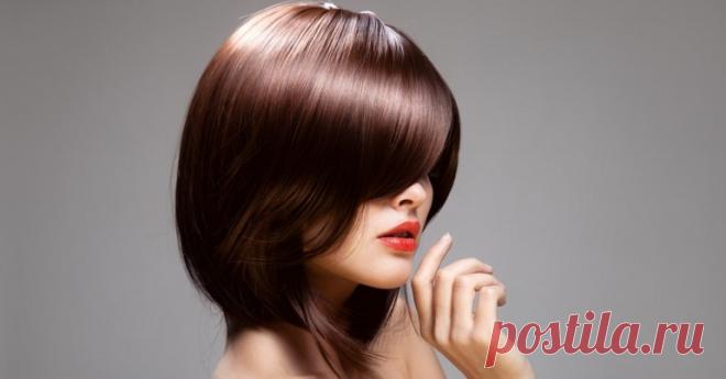 8 продуктов для крепких ногтей и густых волос В наше время выглядеть хорошо означает заботиться о своем теле изнутри, что непременно скажется на нашей внешности.

 	

 	Миндаль — богатый источник белка и магния.
 	Устрицы содержат 74 г цинка в одной порции, имеющие важное значение для волос и ногтей.
 	Лосось содержит биотин, белки и омег