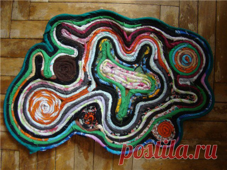 Вам понадобятся лишь веревка и остатки ткани, чтобы сотворить такую красоту