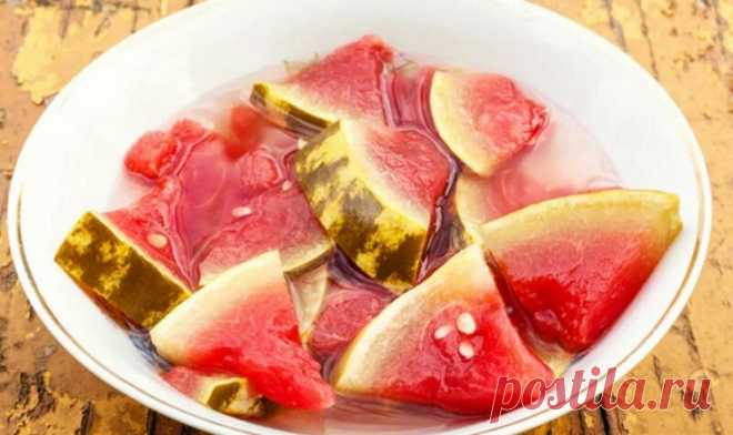 Вкусные маринованные арбузы на зиму в банках - простые рецепты Приветствую! Думаю, что вы уже кучу закрыли баночек с заготовками, это и огурчики и помидоры, кабачки и даже редиска. А