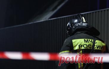 В Белгороде ликвидировали возникшее из-за атаки ВСУ возгорание во дворе дома. Повреждены объекты критической инфраструктуры, сообщил мэр Валентин Демидов