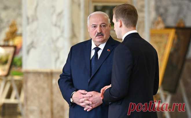 Лукашенко попросил не считать сына преемником и исключил свой новый срок. Президент Белоруссии Александр Лукашенко опроверг слухи о планах сделать своего младшего сына Николая преемником на посту президента.