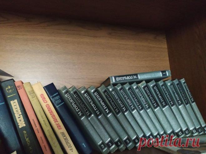 Рассказываю, почему не стоит выбрасывать старые советские книжки
Книга — лучший друг. Этот лозунг родом им СССР в наши дни многие позабыли. Люди безжалостно отправляют те же самые совдеповские книжки на свалку или в пункт приема макулатуры, дабы освободить место в шкафу. Но, поверьте моему жизненному опыту, это не лучшее решение! Старые советские книжки могут сослужить вам хорошую службу и даже принести ощутимый […]
Читай дальше на сайте. Жми подробнее ➡