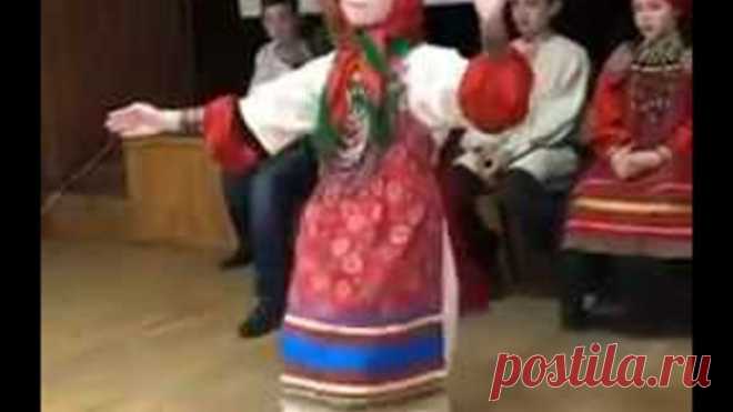 девчонка поет и пляшет!! мощь и жесть!!