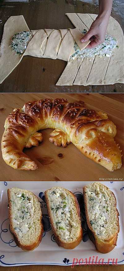 Монастырская постная рыбная кулебяка "Крокодильчик".