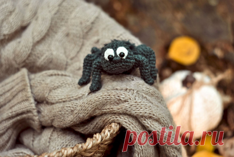 PDF Паучок крючком. FREE crochet pattern; Аmigurumi toy patterns. Амигуруми схемы и описания на русском. Вязаные игрушки и поделки своими руками #amimore - паук, маленький паучок.