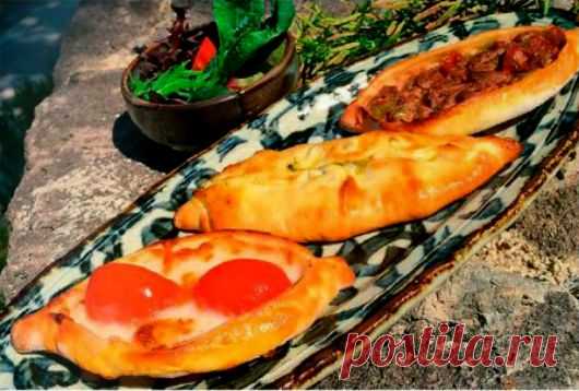 Турецкие пиде с разными начинками
