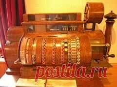 4 ноября в 1879 году Запатентован первый кассовый аппарат