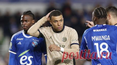 Sport.es: ПСЖ не хочет, чтобы Мбаппе объявлял о переходе в «Реал» до завершения игр в ЛЧ. Руководство «Пари Сен-Жермен» требует от нападающего команды Килиана Мбаппе не объявлять о своём решении перейти в мадридский «Реал» до завершения игр клуба в Лиге чемпионов. Читать далее