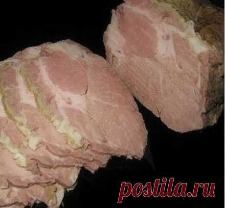 Идеальное мясо на праздник

На 1 кг мяса нужно 1л воды:
соль 60г
сахар 25г 
чеснок 1 головка (обязательно !!!)
имбирь свежий 30г 
специи (лавровый лист, перцы горошком, кориандр, горчица в зернах, мускатныйорех, розмарин) Это те специи которые добавляла я, но это дело !1! мясо: вода-1: 1 !!! Если у Вас 1,5 кг мяса, то воды в соответствии 1,5л Специй должно бытьмного !!!
Воду холодную налить в кастрюлю большую в объеме в 2-3 раза.
Сразу добавить соль и сахар, вскипятить.
Д...