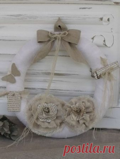 Couronne romantique... Diamètre 25 cms Rèf . - Poudre de Riz Acte 2
