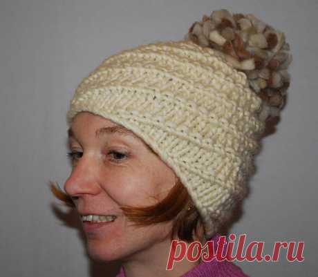 White warm hat, knitted hat, beanie, gift for sister, handmade, wight hat, merino cap, white  winter hat, hat with a balabon Beautifulwarm soft hat was knitted from merino yarn! A good gift for your relatives or friends. Handmade with care and yarn of soft wool. Hat with a big wool balabon.  Yarn is 100% soft merino.  The set is designed for head of 54-56 cm (21-22 inches), hight of hat - 22 cm(8.7 inches)