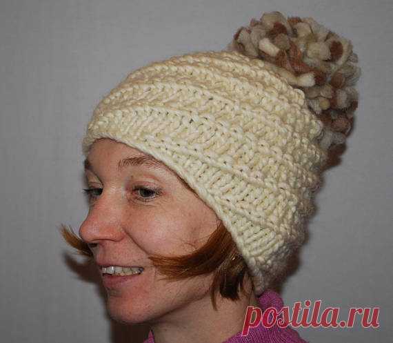 White warm hat, knitted hat, beanie, gift for sister, handmade, wight hat, merino cap, white  winter hat, hat with a balabon Beautifulwarm soft hat was knitted from merino yarn! A good gift for your relatives or friends. Handmade with care and yarn of soft wool. Hat with a big wool balabon.  Yarn is 100% soft merino.  The set is designed for head of 54-56 cm (21-22 inches), hight of hat - 22 cm(8.7 inches)